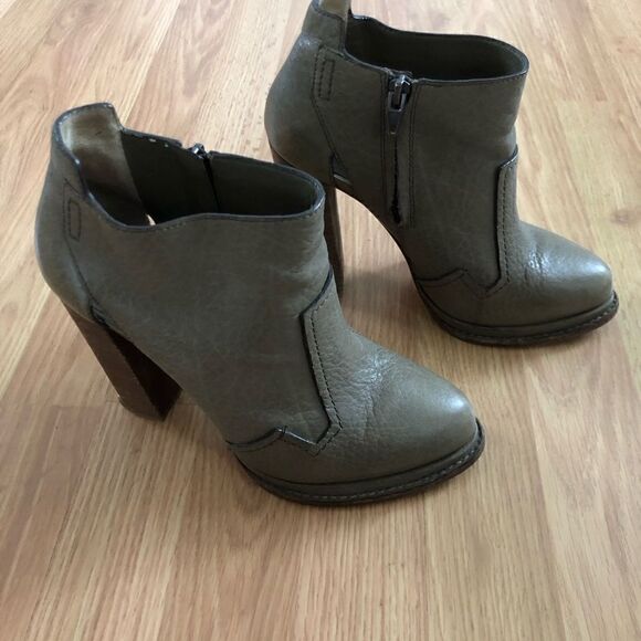 Alexander Wang Green Gray Ankle Boots Booties Heeled Zip Leather EU 38 US 7.5 - Picture 6 of 14
